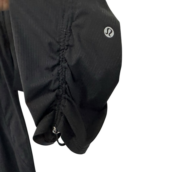 Lululemon Womens Dance Studio Crop 25" Pant Sz 2 Black Sweat-Wicking Lightweight - Picture 9 of 12